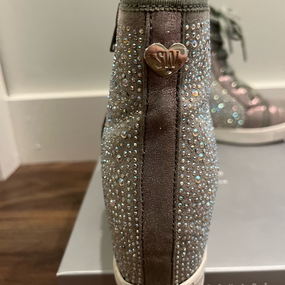 Stuart Weitzman Vance Jewel Hidden Wedge High Top Sneaker (Big kids) - Picture 10 of 11